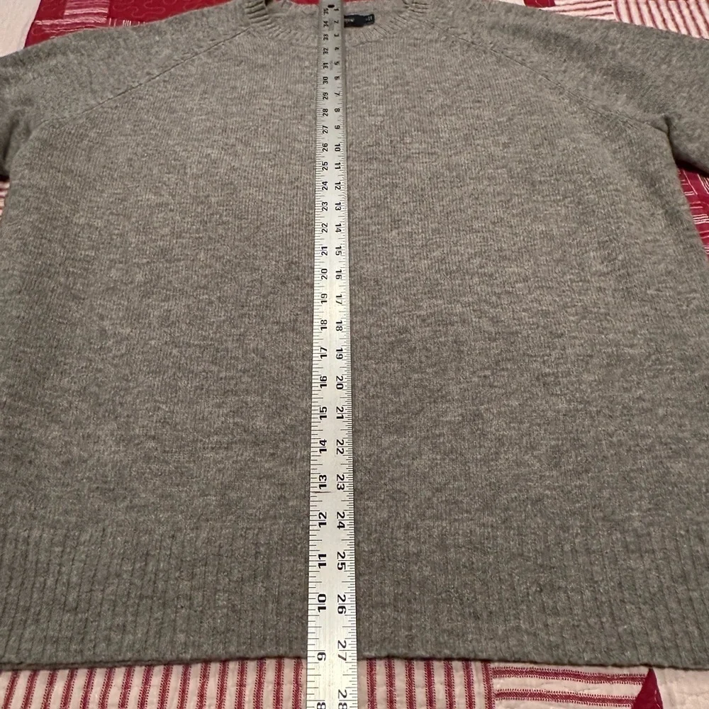 J. Crew Men's Heather Gray Crewneck Sweater 100% Lambs Wool